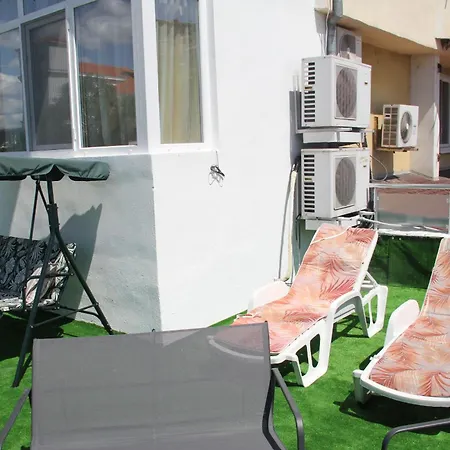 First Line Apartment Balchik