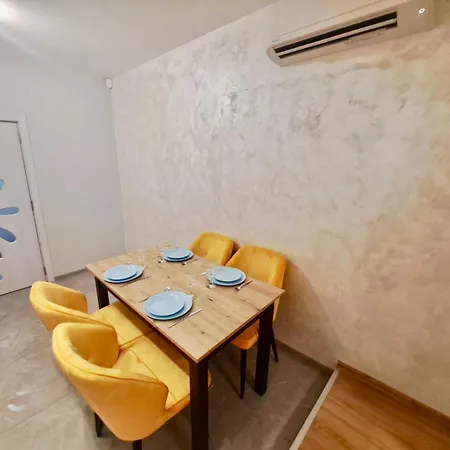 First Line בלצ'יק